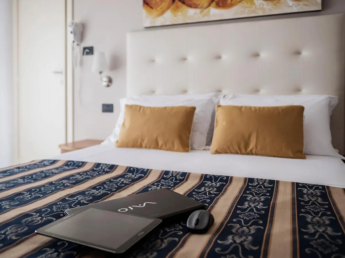 Hotel Bridge Ρίμινι