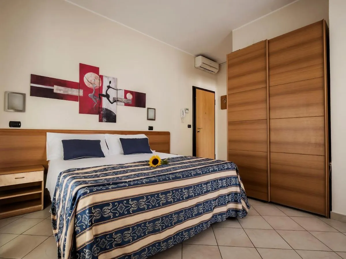 Hotel Bridge Ρίμινι 3*,  Ιταλία